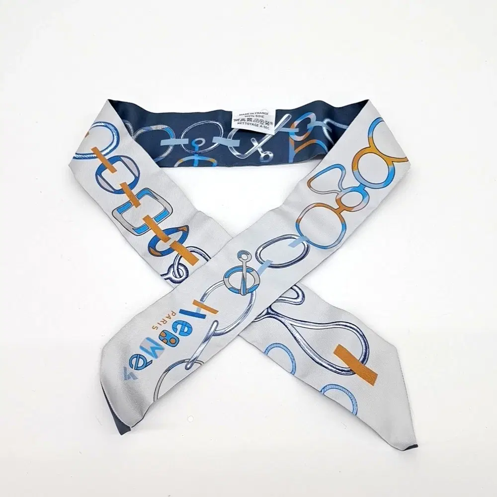 Hermes twilly scarf