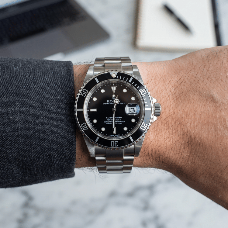 Rolex Submariner Date Random Serial Engraved Rehaut 40 MM Steel Automatic Watch 16610-Hover-Image