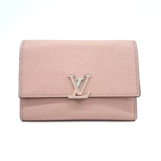 Louis Vuitton Capucines Compact Wallet M62156