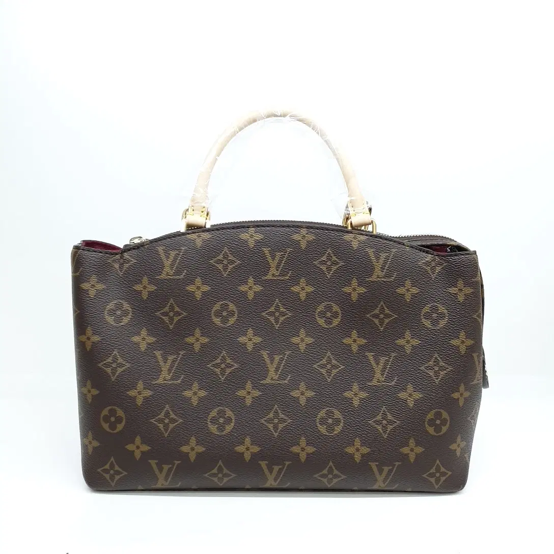 Louis Vuitton Petite de Palais M45900