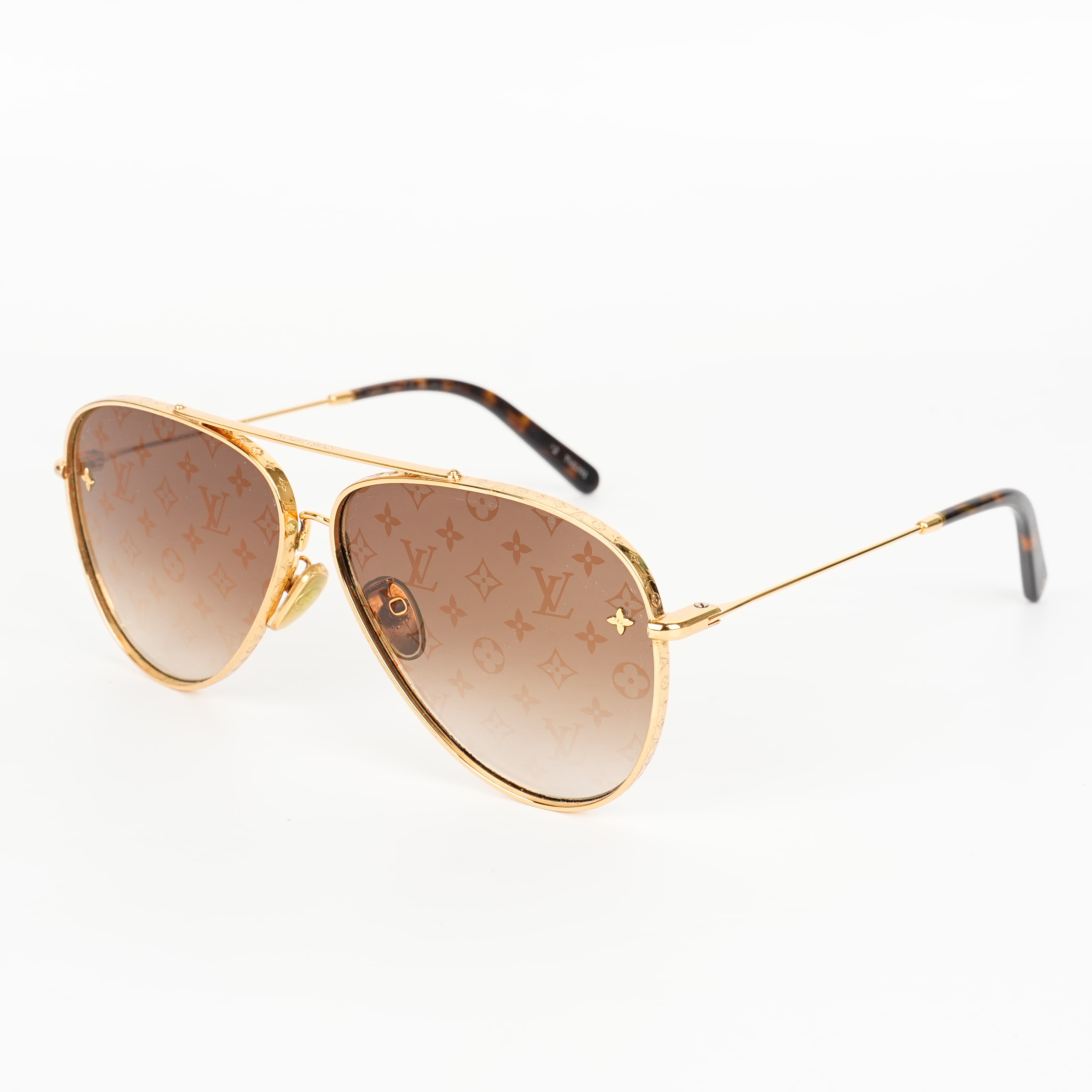 Louis Vuitton The LV Pilot Sunglasses