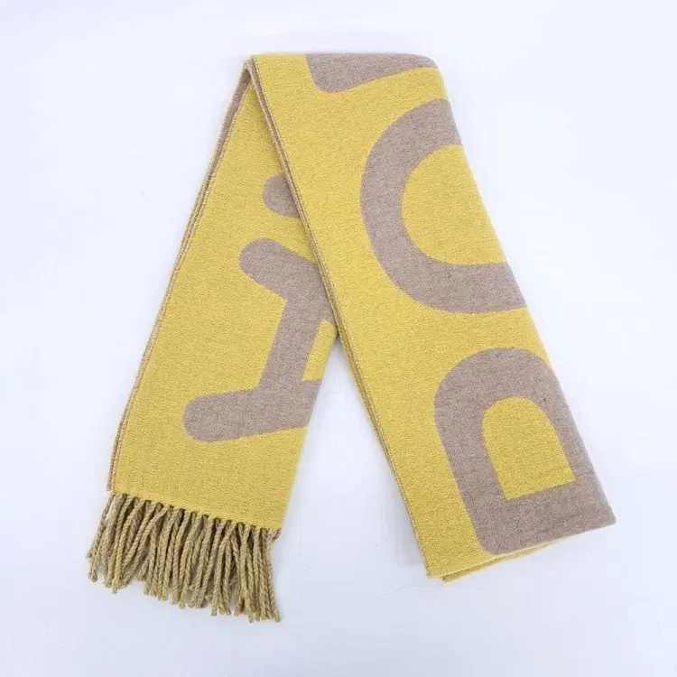 Fendi muffler-Hover-Image
