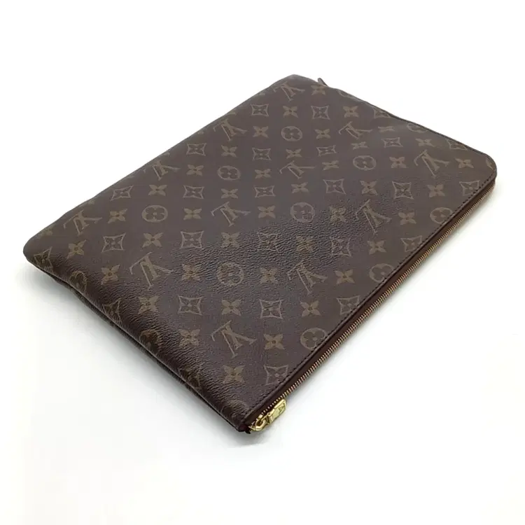 Louis Vuitton Monogram Étui Voyage MM-Hover-Image