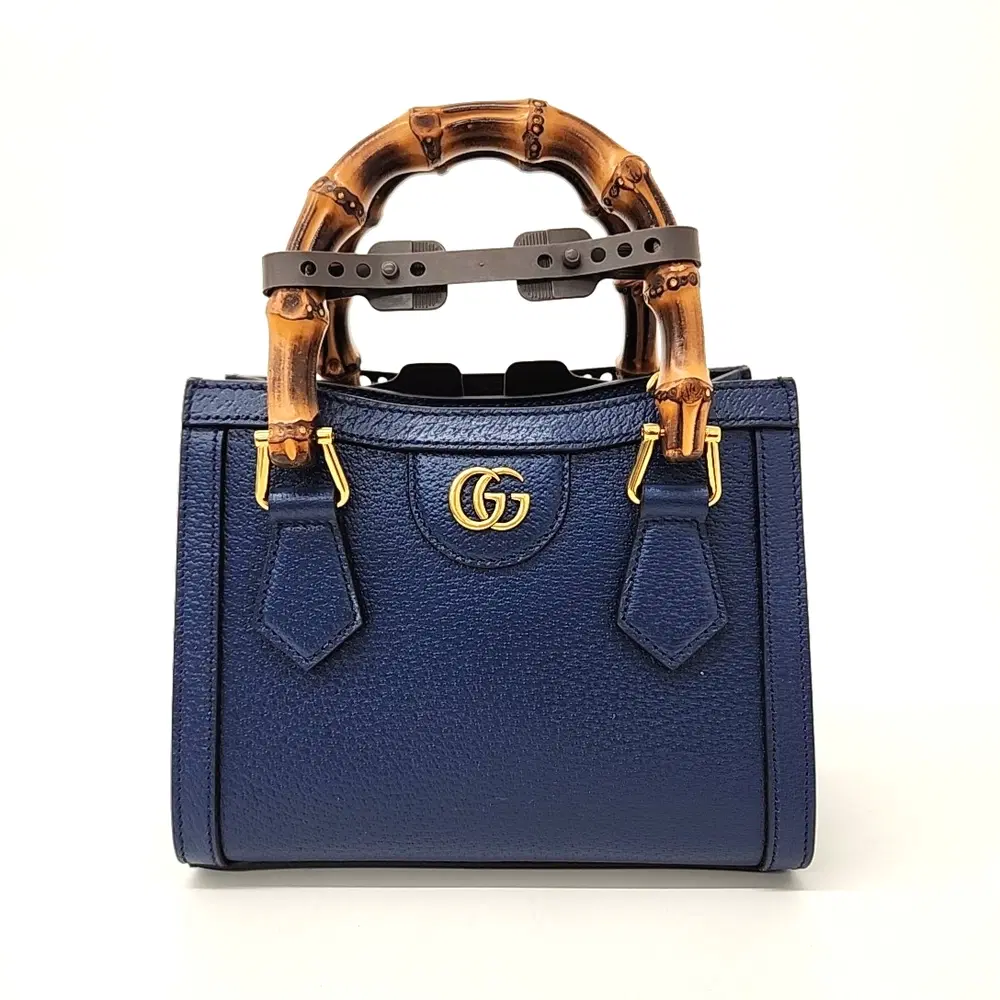 Gucci Diana Tote and Shoulder Bag (702732)
