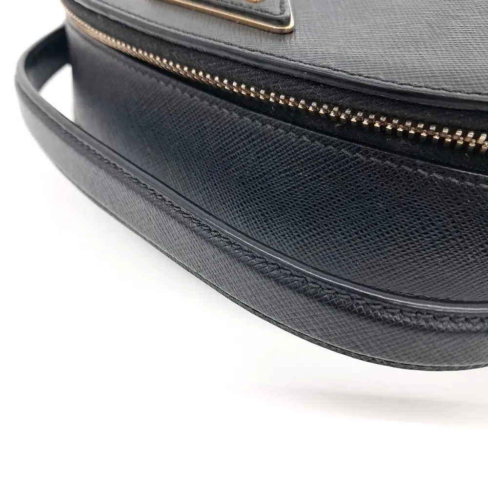 main-slider-image-1