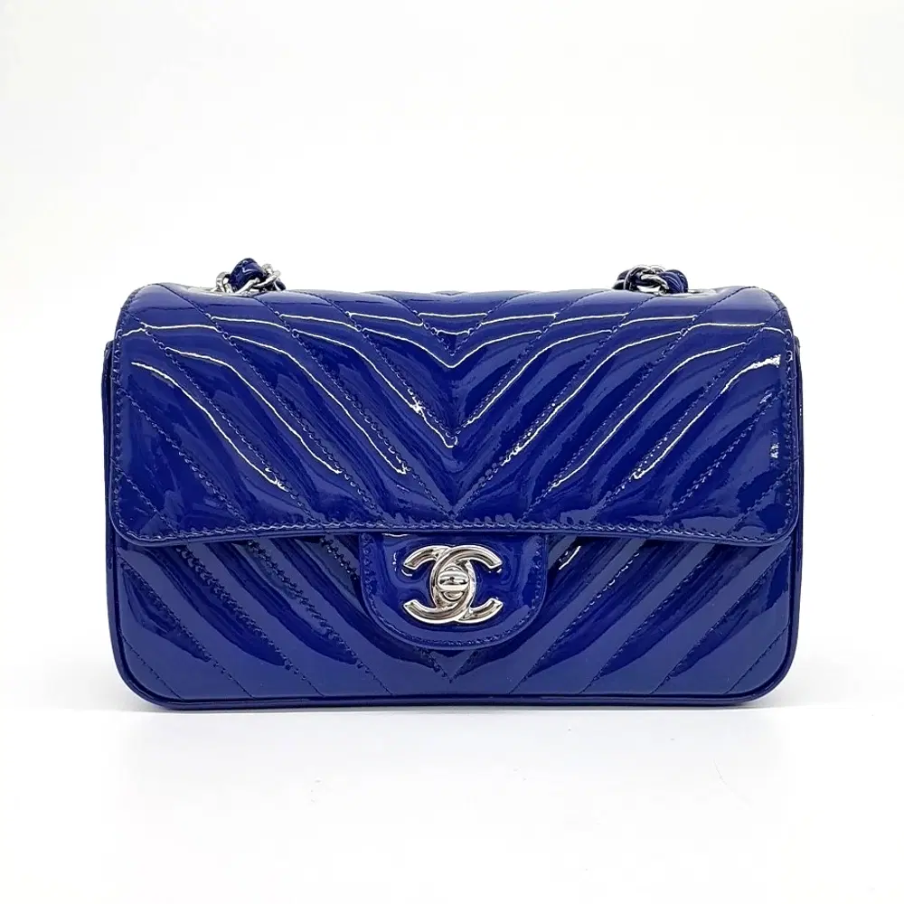 Chanel Patent Chevron Classic New Mini Crossbody Bag A69900