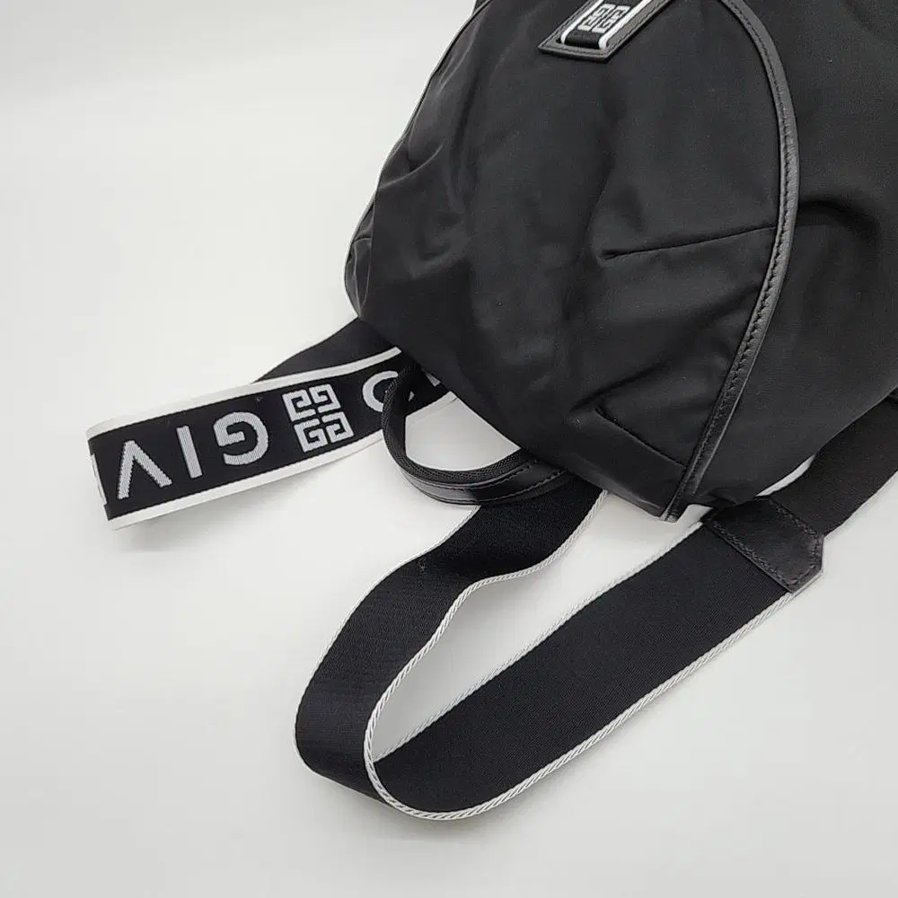 main-slider-image-1