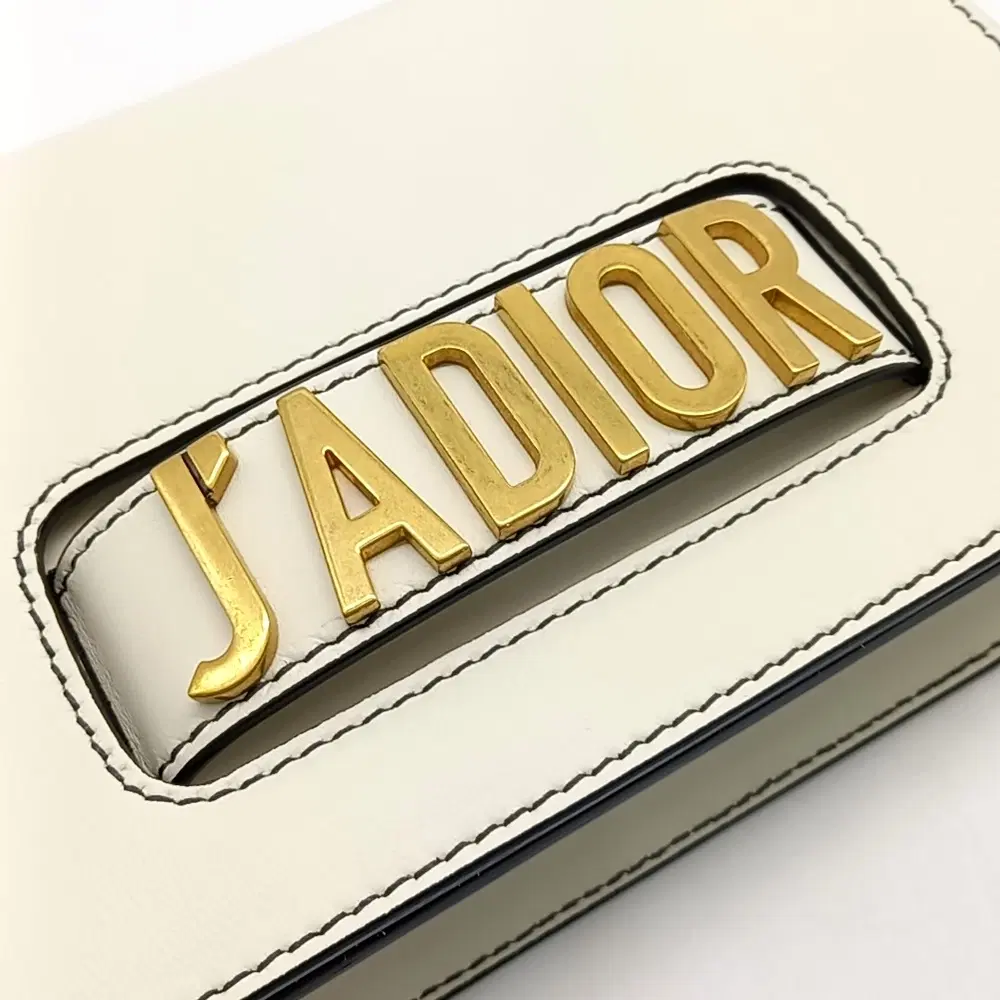 main-slider-image-1