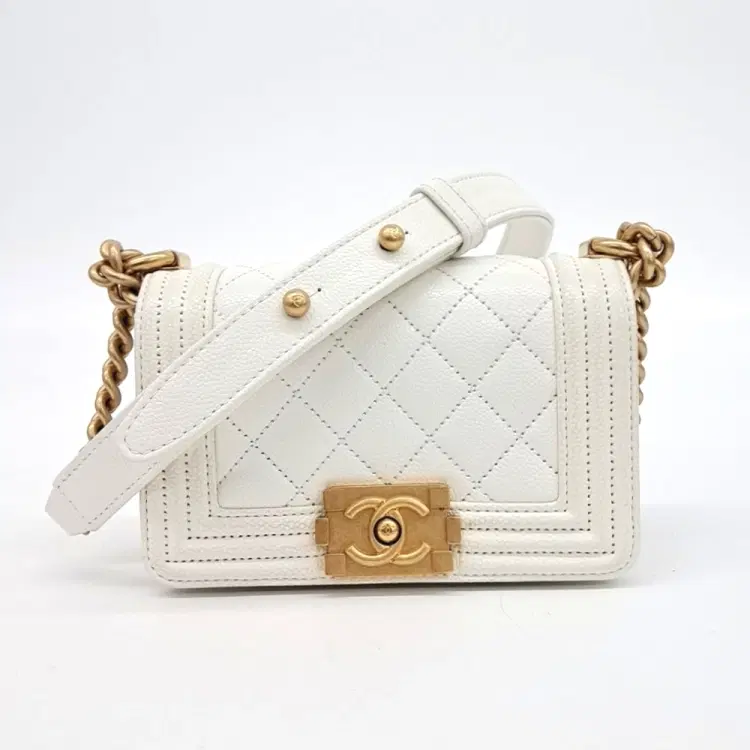 Chanel Caviar Boy Bag Mini-Hover-Image