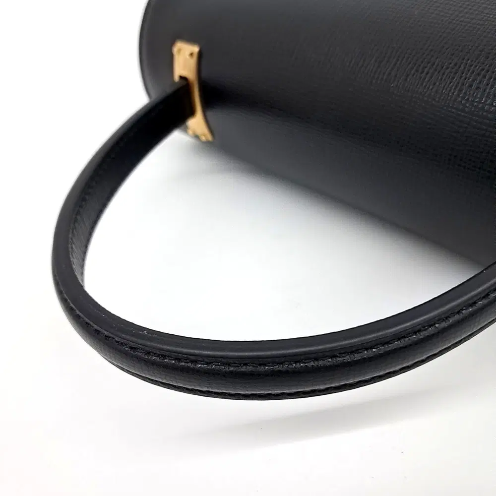 main-slider-image-1