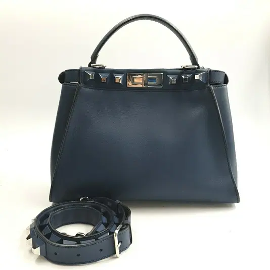 Fendi Peekaboo Bag Regular (8BN290)