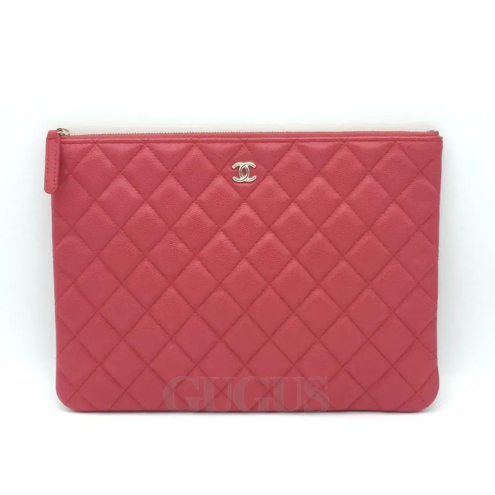 Chanel Caviar Clutch New Medium AS82545