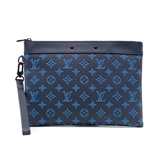 Louis Vuitton Monogram Shadow Pochette To Go M82321