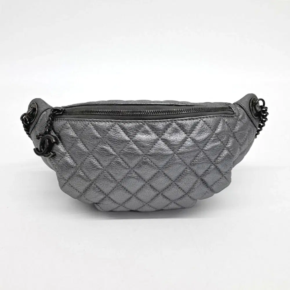 Chanel hip sack