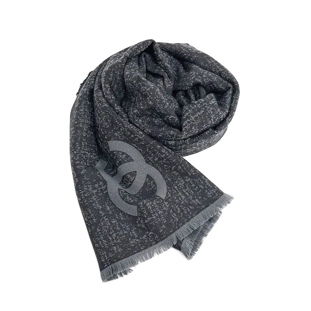 Chanel muffler and shawl