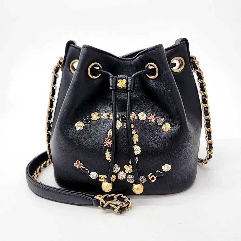 Chanel bucket bag