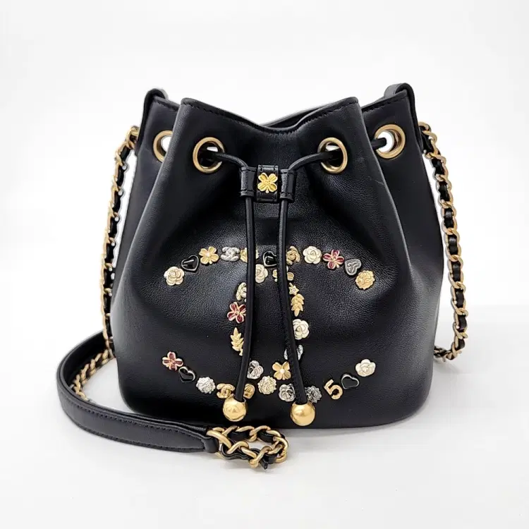Chanel bucket bag-Hover-Image