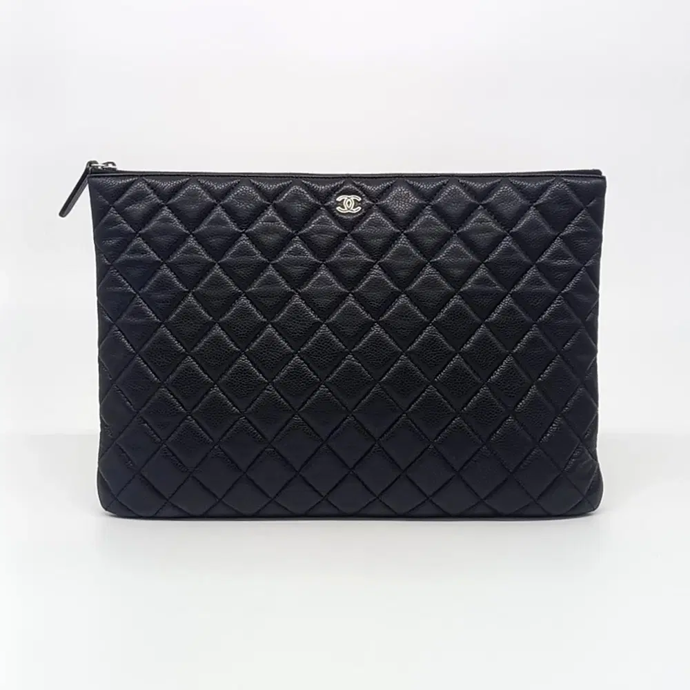 Chanel Caviar Clutch Large