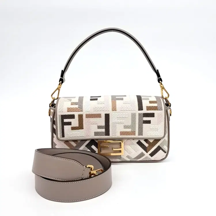 Fendi Baguette Bag (8BR600)-Hover-Image