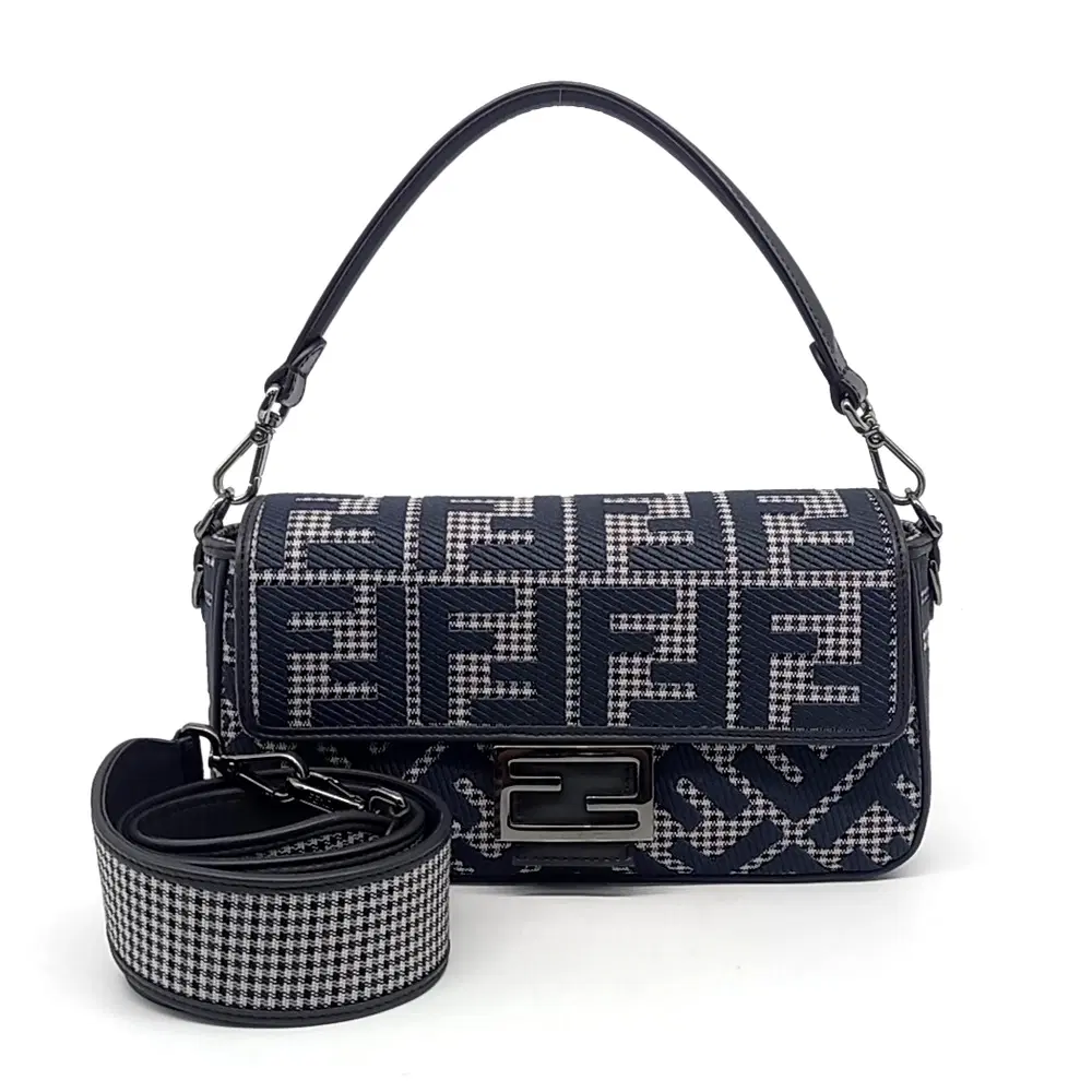 Fendi Baguette Bag (8BR600)
