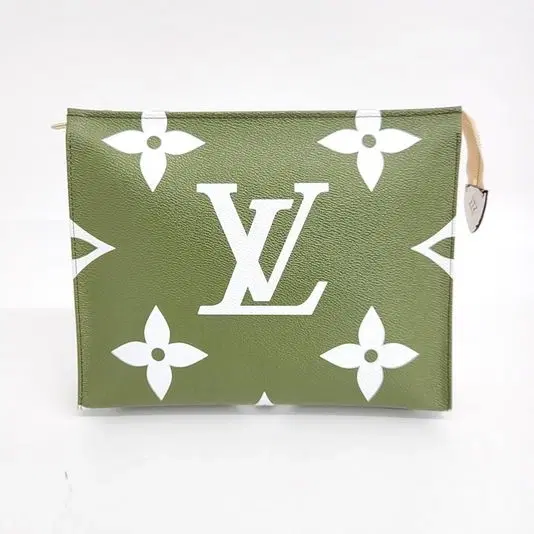 Louis Vuitton Pochette Toilette 26 M67691-Hover-Image
