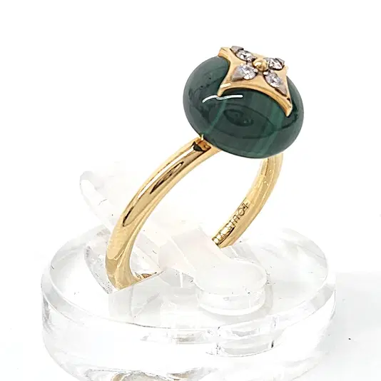 Louis Vuitton Diamond B Blossom Ring