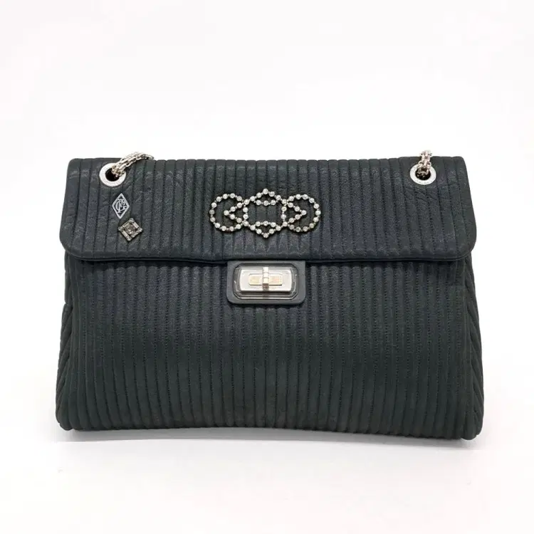 Chanel Dylan Chain Shoulder Bag-Hover-Image