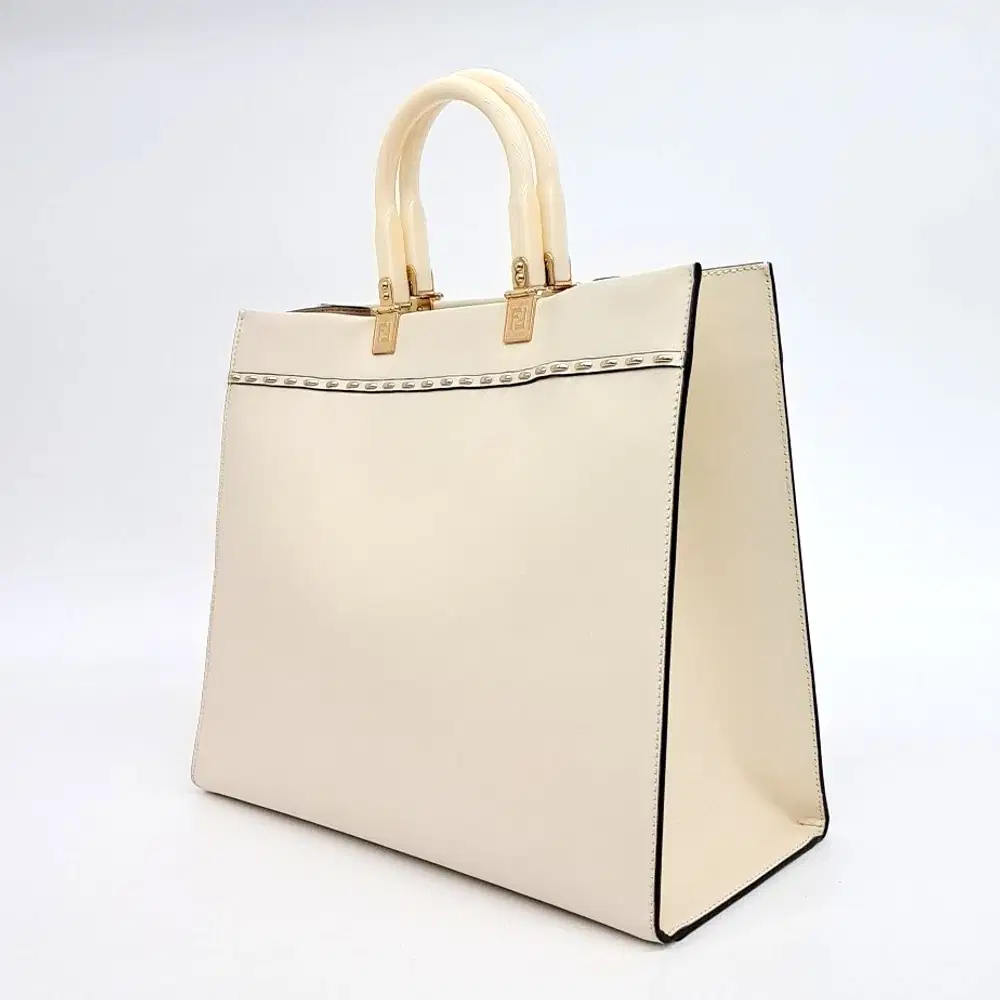 Fendi India - Buy & Sell New and Pre-Owned Fendi Sunshine Tote and