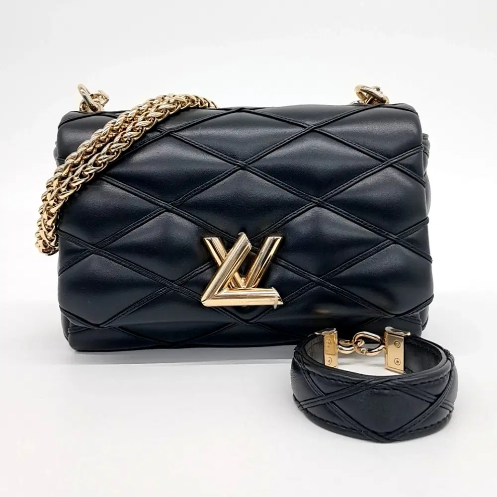 Louis Vuitton GO-14 MM M22891
