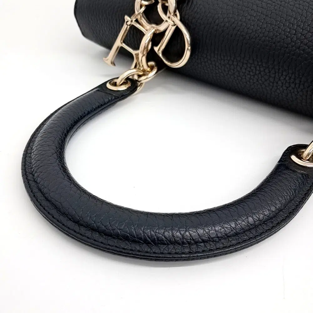 main-slider-image-1
