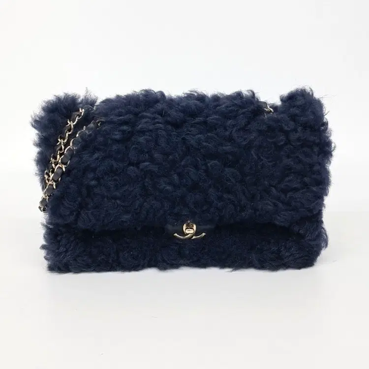 Chanel shearling chain shoulder bag-Hover-Image