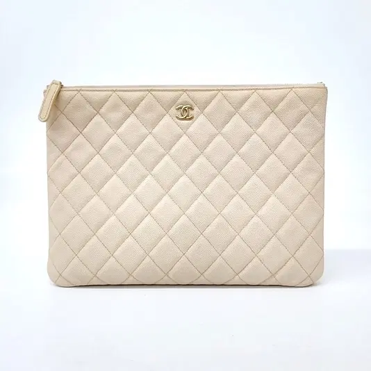 Chanel Caviar Clutch New Medium