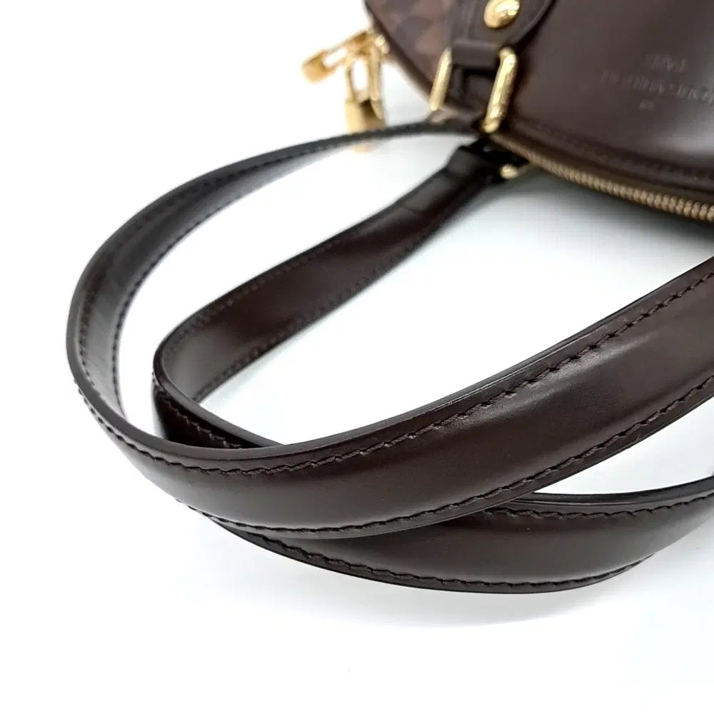 main-slider-image-1