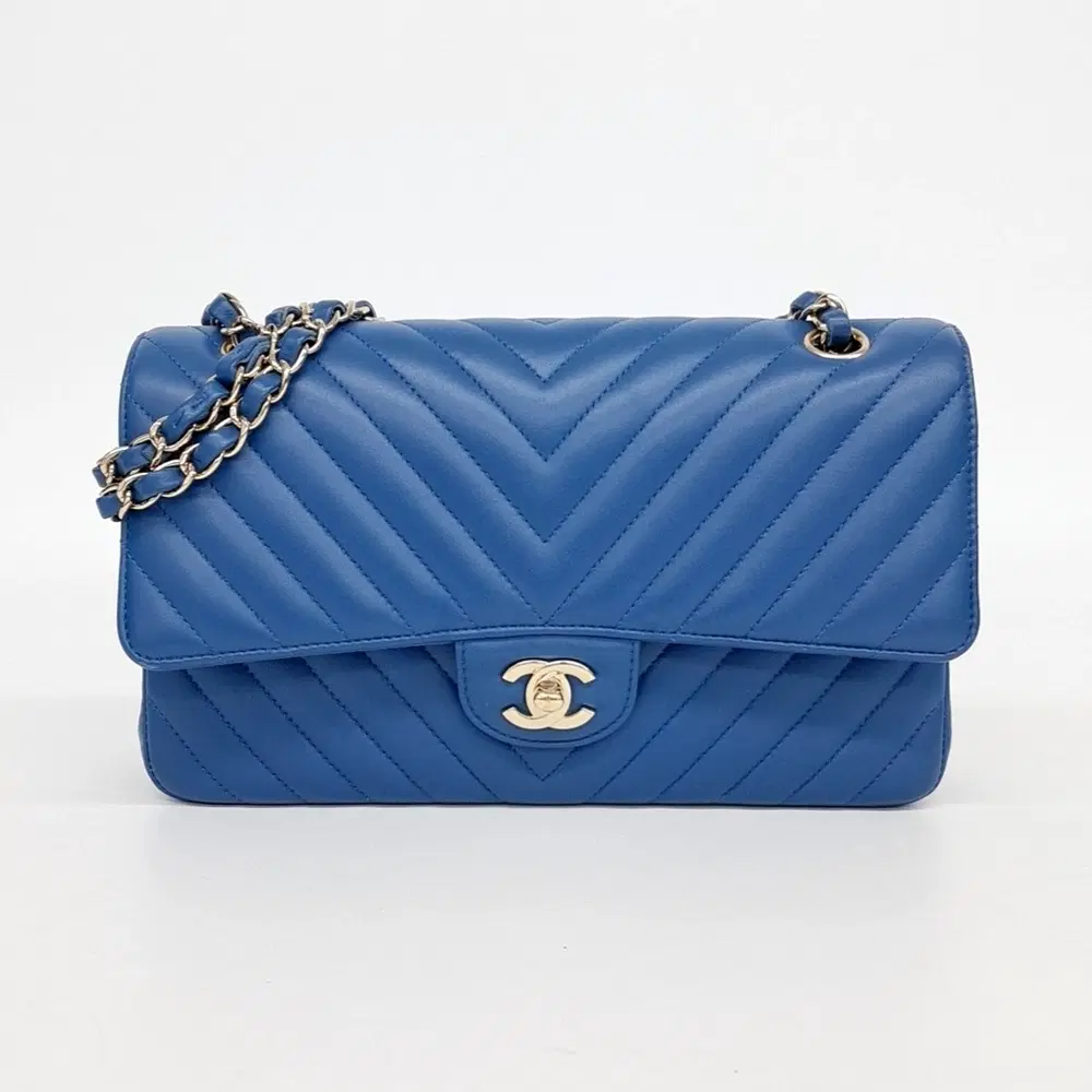 Chanel Chevron Classic Medium