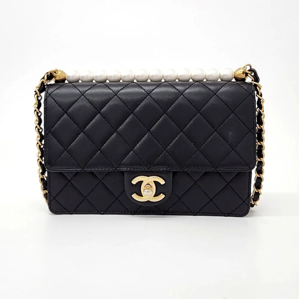 Chanel Pearl Flap Bag AS0585
