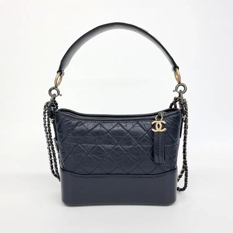 Chanel Gabrielle Hobo Bag New Medium-Hover-Image