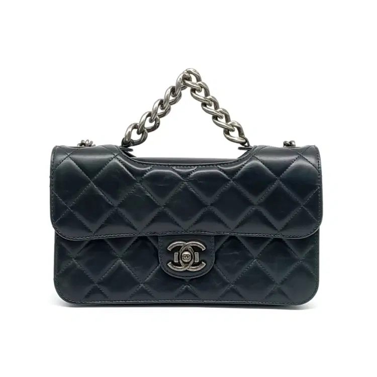 Chanel Perfect Edge Medium A66434-Hover-Image