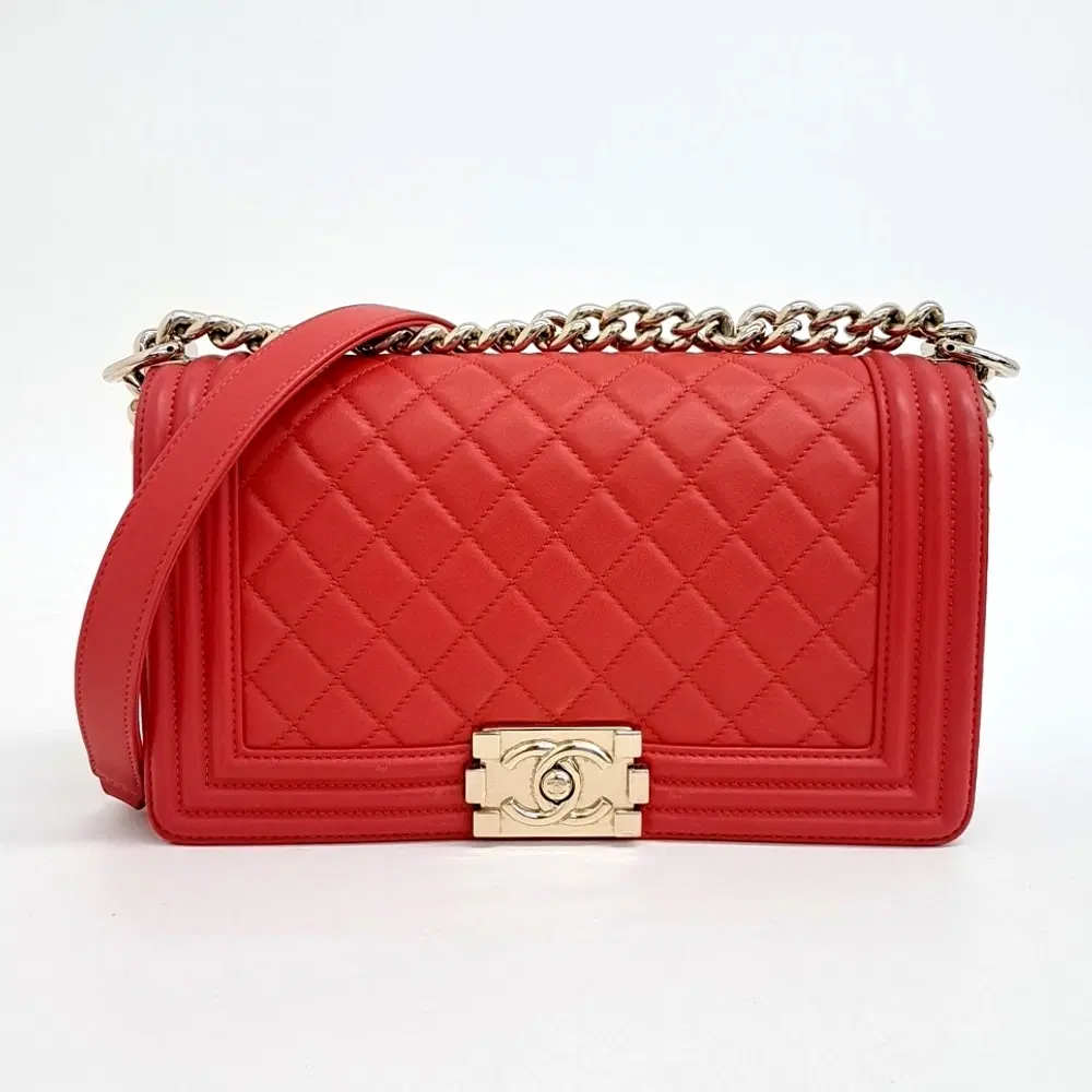 Chanel Boy Bag Medium