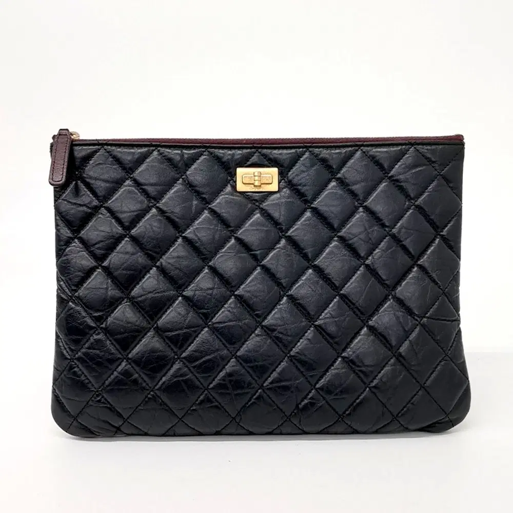 Chanel Vintage Clutch New Medium