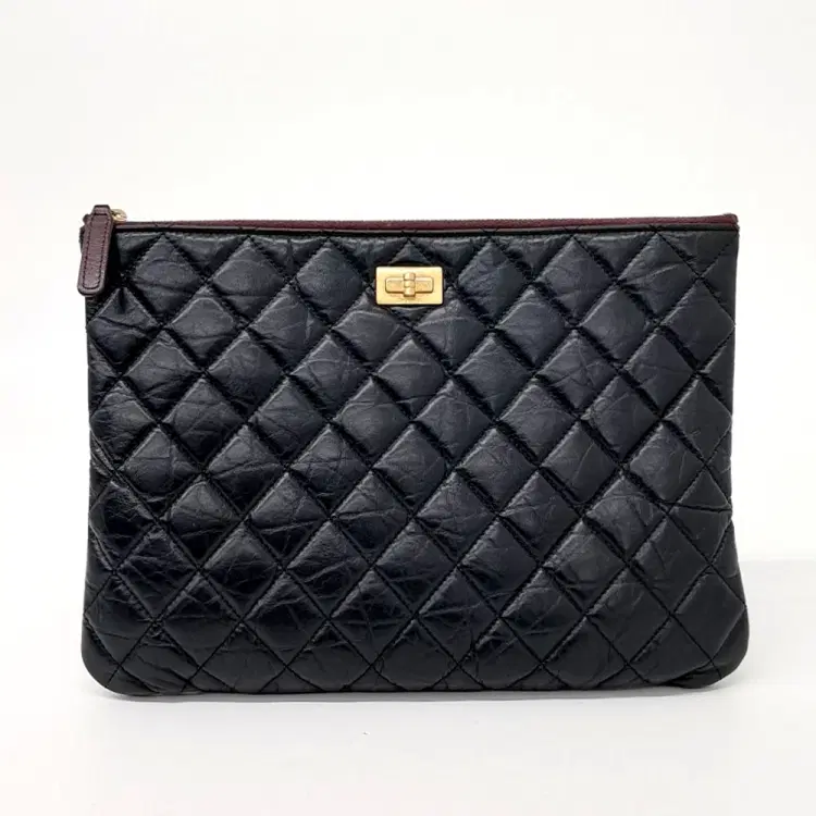 Chanel Vintage Clutch New Medium-Hover-Image
