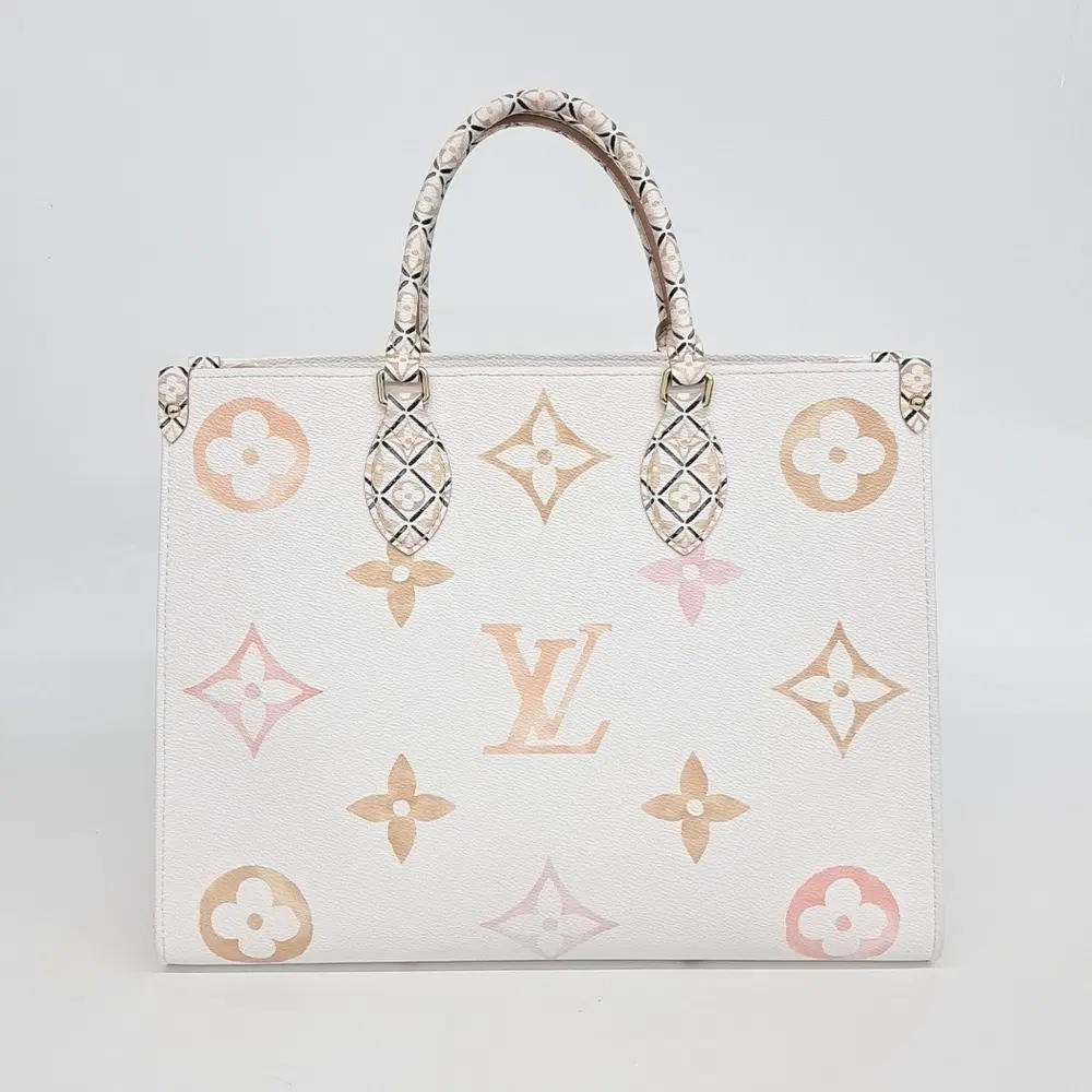 Louis Vuitton On the Go MM M22975