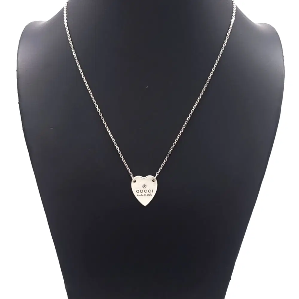 Gucci silver heart necklace