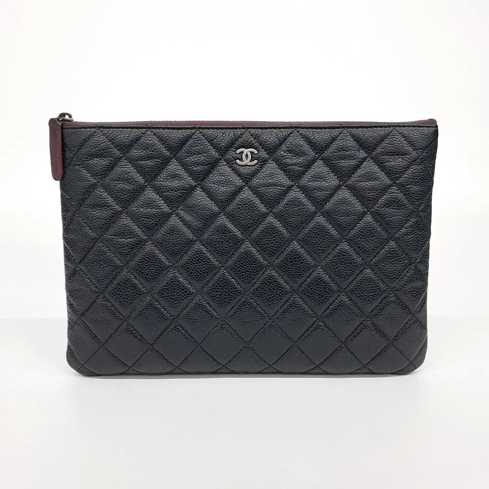 Chanel Caviar Clutch New Medium A82045