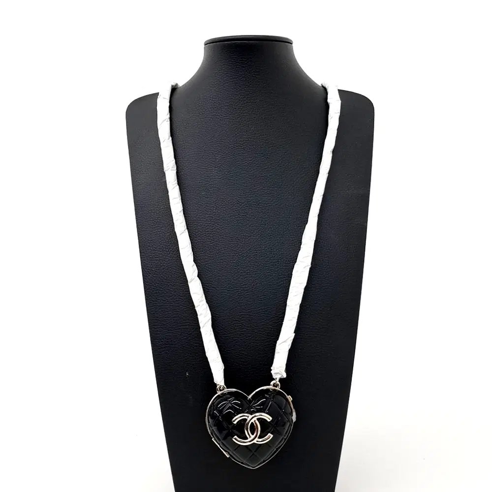 Chanel heart chain necklace