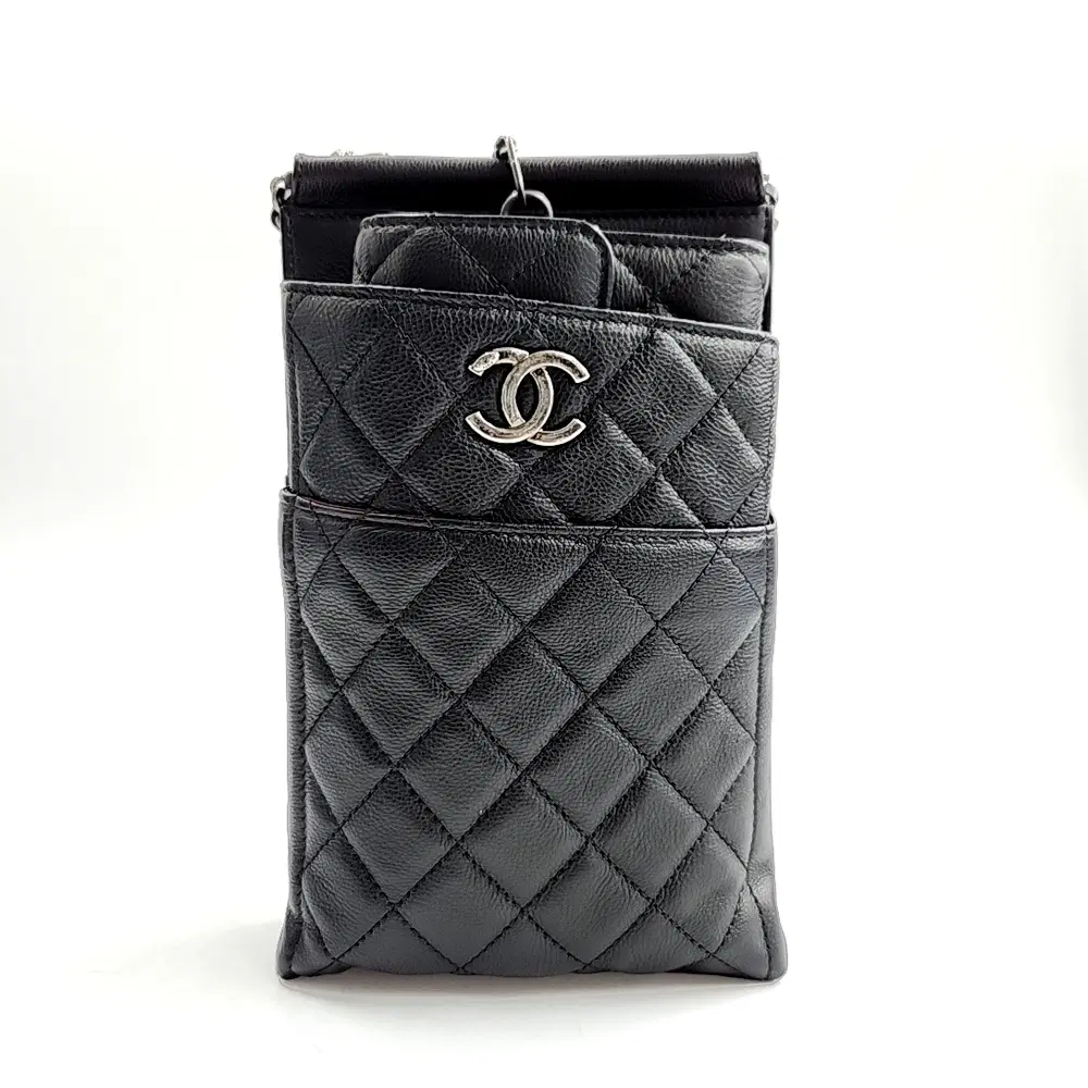 Chanel chain crossbody bag