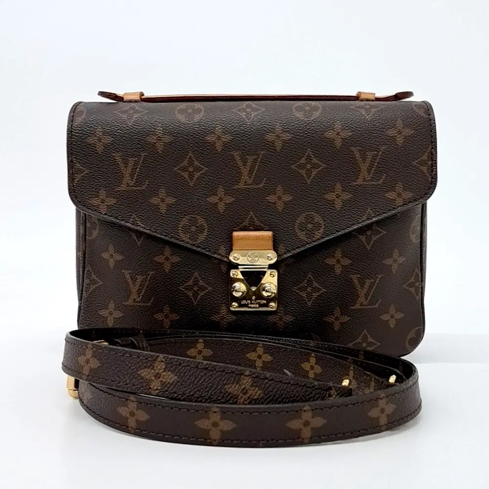 Louis Vuitton Pochette Metis