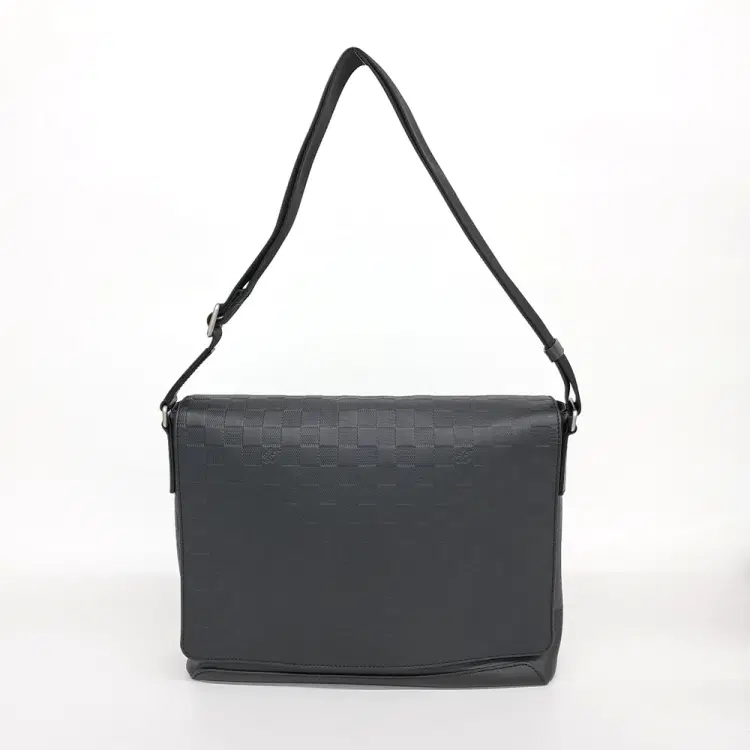 Louis Vuitton Damier Infini District MM-Hover-Image