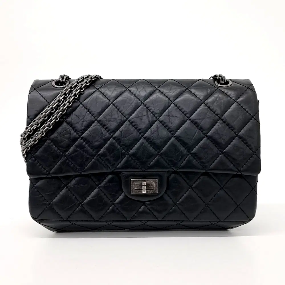 Chanel Vintage 2.55 Bag 28