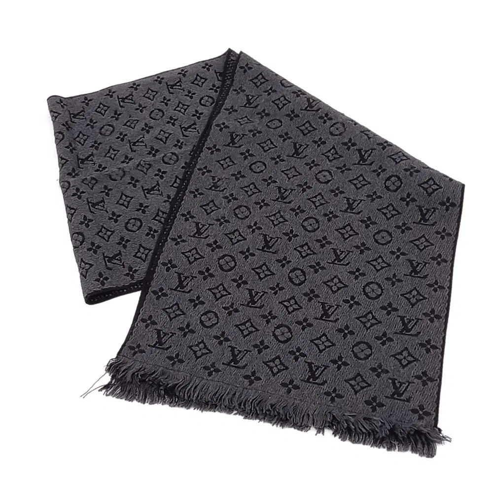 Louis Vuitton Monogram Classic Muffler