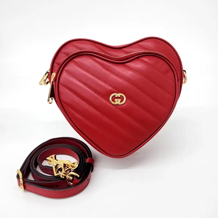 Gucci Interlocking G Mini Heart Shoulder Bag (751628)-Hover-Image
